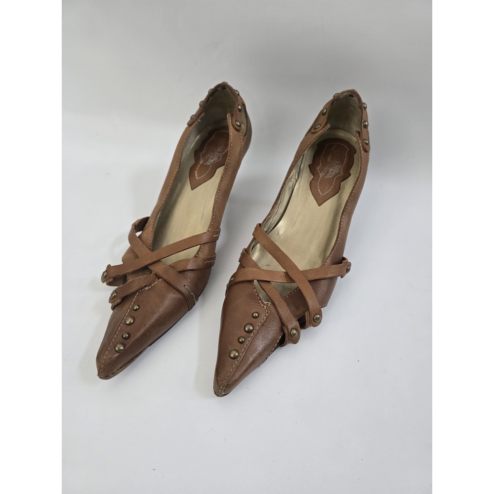 Luna Rosa Pazzo Brown Leather Studded Pointed Toe Pump Kitten Heel 8 M